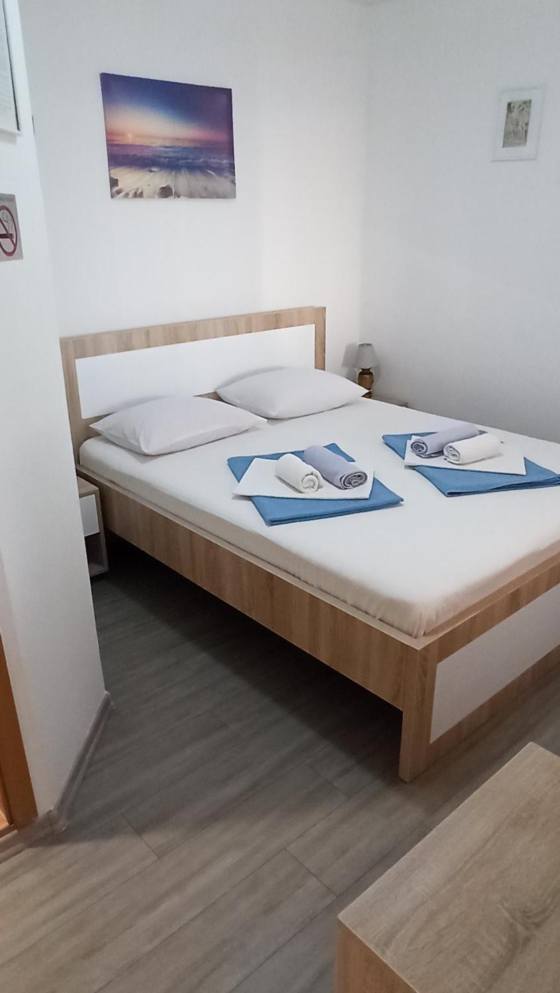 Apartmani - Sobe Cosic Неум Екстериор снимка
