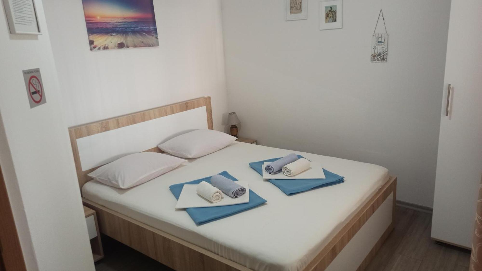 Apartmani - Sobe Cosic Неум Екстериор снимка
