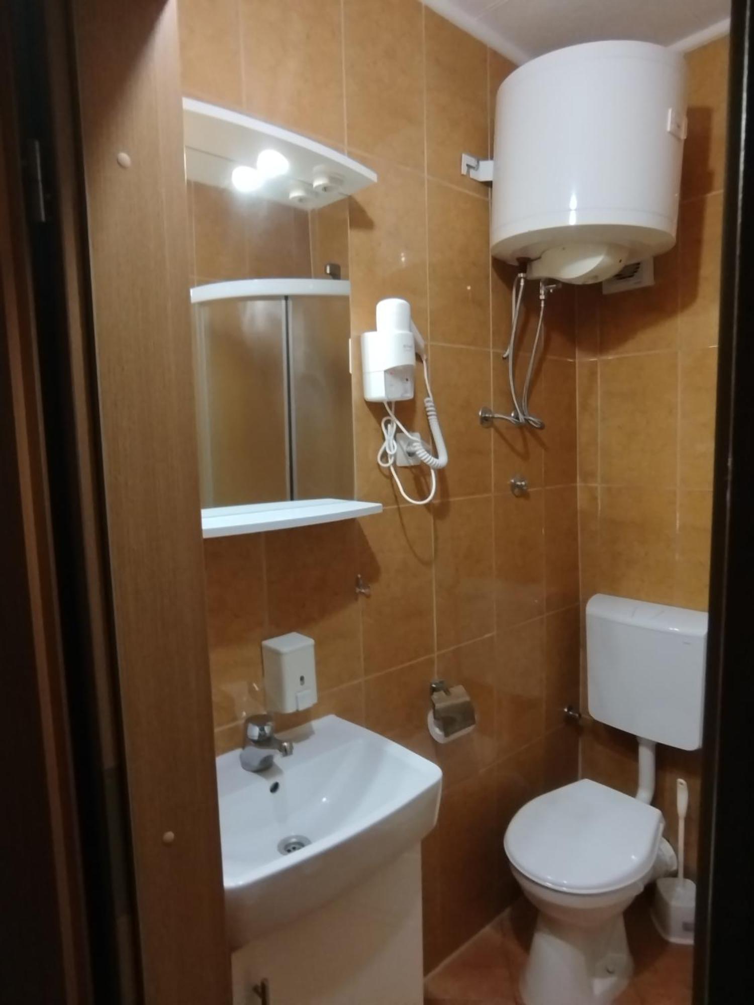 Apartmani - Sobe Cosic Неум Екстериор снимка
