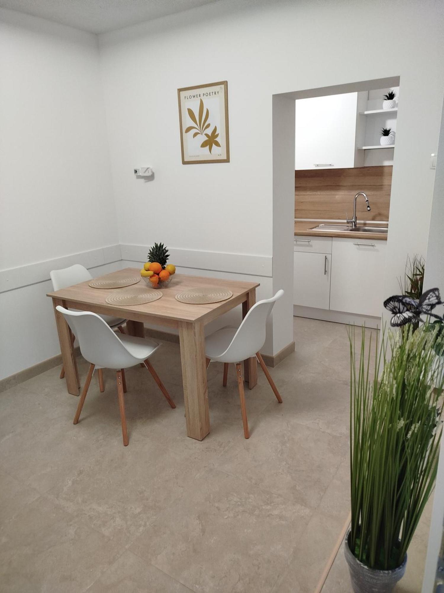 Apartmani - Sobe Cosic Неум Екстериор снимка